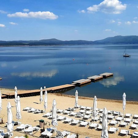 Villa Anna Luxury Lake Residence Shtarkelovo Gnezdo Экстерьер фото