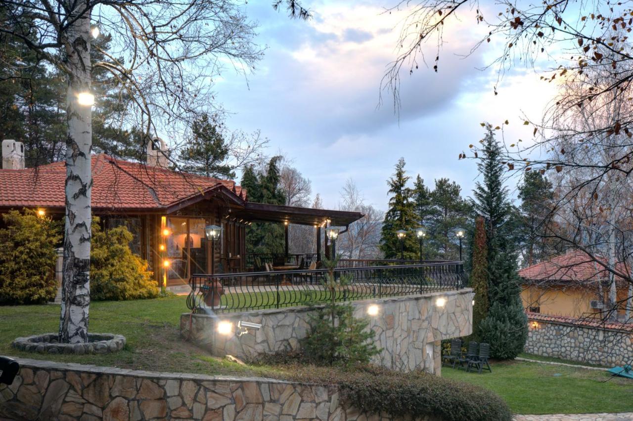 Villa Anna Luxury Lake Residence Shtarkelovo Gnezdo Экстерьер фото